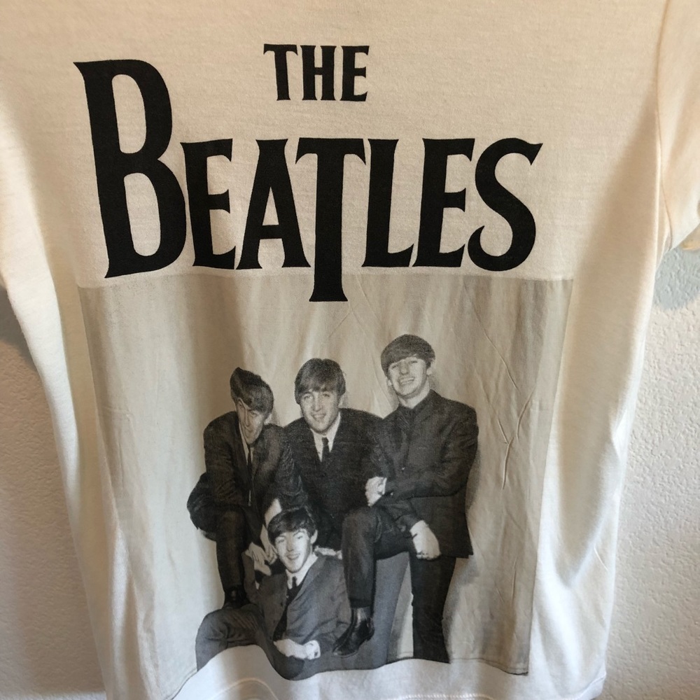 🎉Host Pick !🎉Beatles T shirt - Picture 3 of 7